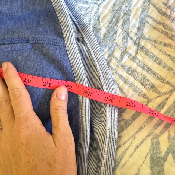 Tommy Bahama reversible full zip sweatshirt sz M new condition - Picture 5 of 6